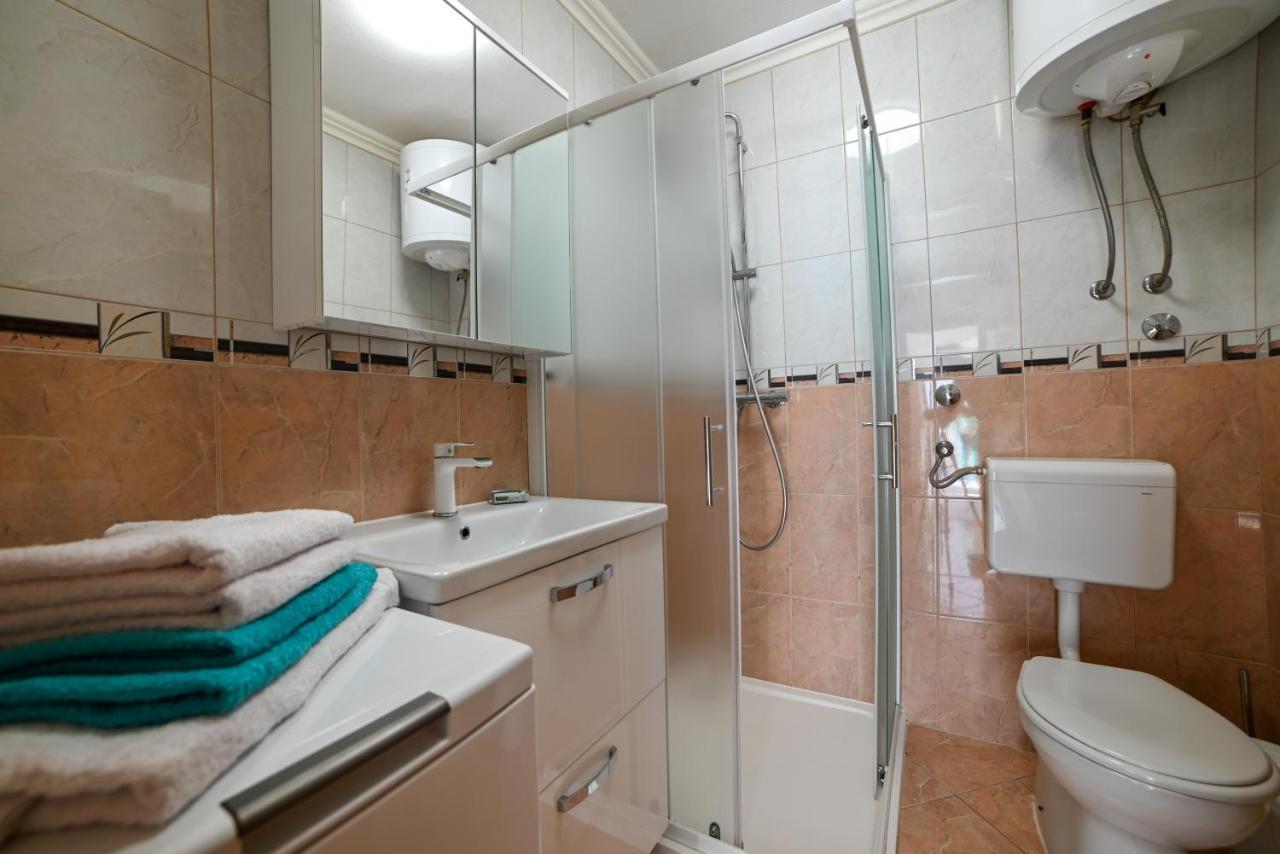 Apartmani Cesarica Трогир Экстерьер фото