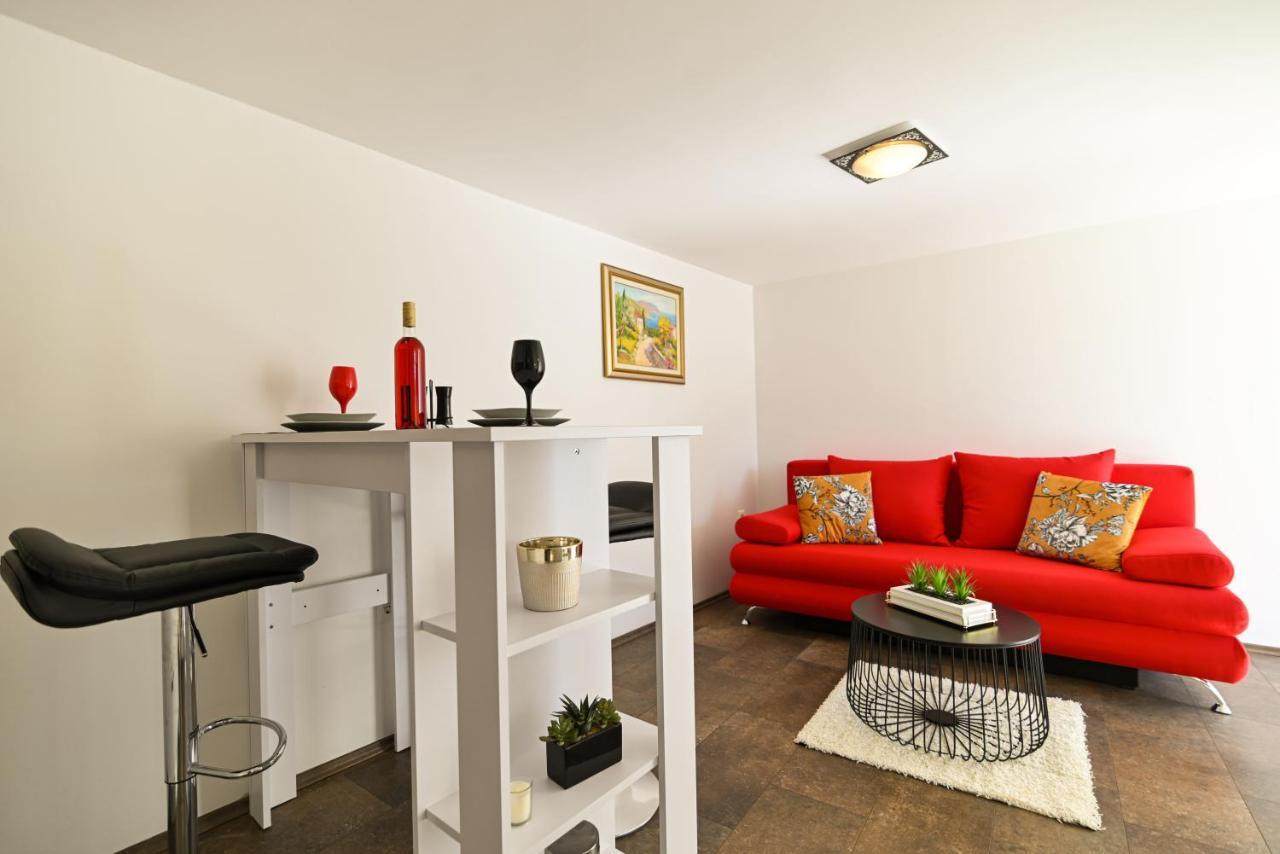 Apartmani Cesarica Трогир Экстерьер фото